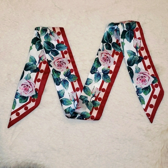 New Roses 🌹 Silk Skinny Scarf Twilly - Picture 3 of 4